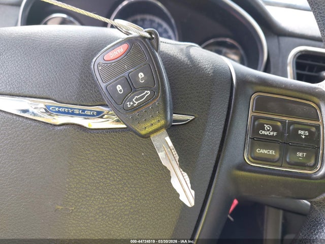 2013 CHRYSLER 200 1C3CCBAB4DN588630 Photo 10