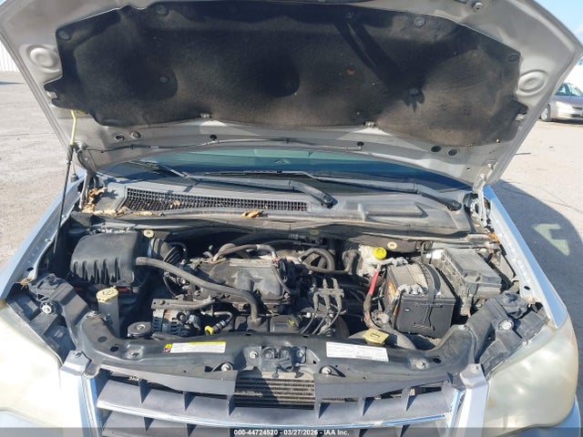 2008 Chrysler Town & Country Touring მანქანა იყიდება აუქციონზე, vin: 2A8HR54P18R744987, აუქციონის ნომერი: 44724520