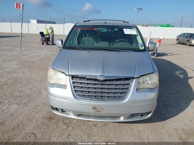 2008 Chrysler Town & Country Touring მანქანა იყიდება აუქციონზე, vin: 2A8HR54P18R744987, აუქციონის ნომერი: 44724520