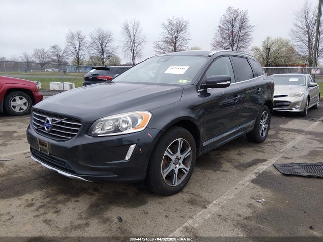 Продажа на аукционе авто 2015 Volvo Xc60 T6, vin: YV4902RK3F2721477, номер лота: 44724588