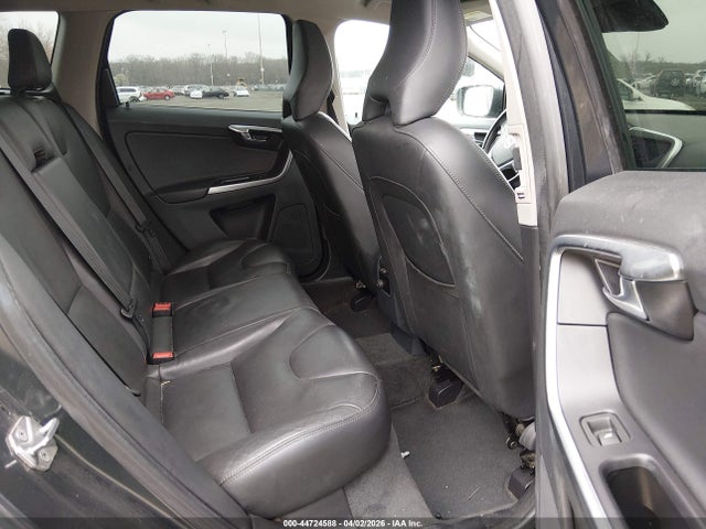 Продажа на аукционе авто 2015 Volvo Xc60 T6, vin: YV4902RK3F2721477, номер лота: 44724588