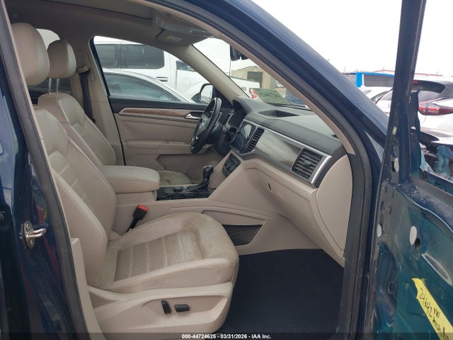 Продажа на аукционе авто 2019 Volkswagen Atlas 3.6l V6 Sel Premium, vin: 1V2NR2CA1KC528822, номер лота: 44724625
