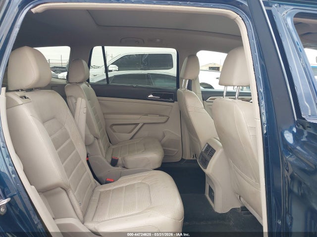 Продажа на аукционе авто 2019 Volkswagen Atlas 3.6l V6 Sel Premium, vin: 1V2NR2CA1KC528822, номер лота: 44724625