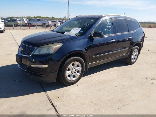 Chevrolet Traverse Ls 2015 1GNKRFED2FJ251223 Image 2