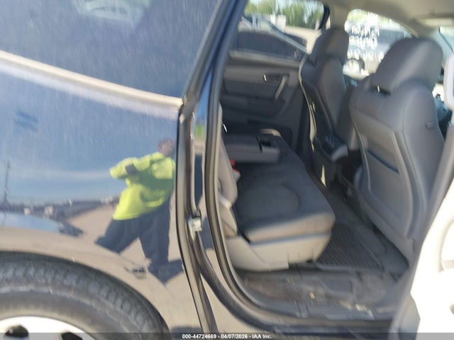 Chevrolet Traverse Ls 2015 1GNKRFED2FJ251223 Image 8