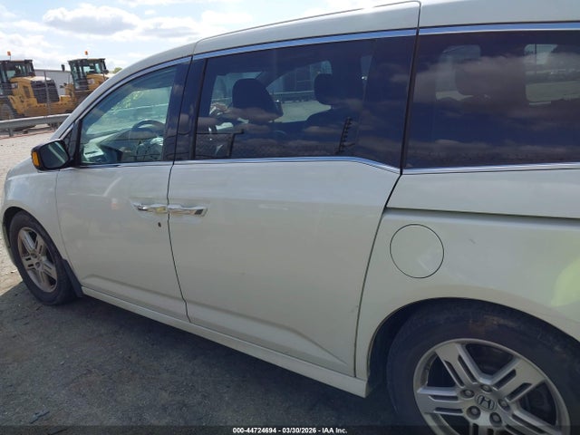 44724694 :رقم المزاد ، 5FNRL5H96DB087277 vin ، 2013 Honda Odyssey Touring/touring Elite مزاد بيع