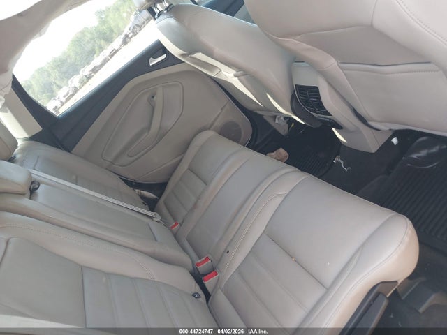44724747 :رقم المزاد ، 1FMCU0J94HUE35067 vin ، 2017 Ford Escape Titanium مزاد بيع