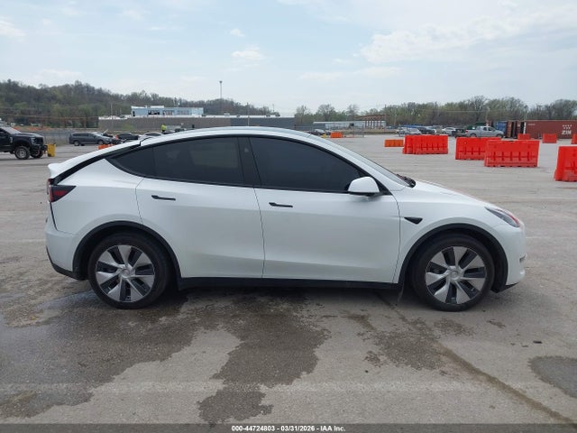 Продаж на аукціоні авто 2023 Tesla Model Y Awd/long Range Dual Motor All-wheel Drive, vin: 7SAYGDEEXPF809174, номер лоту: 44724803