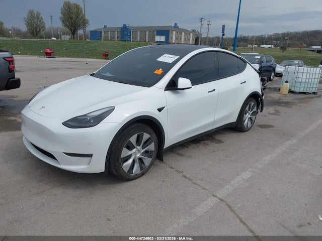 Продаж на аукціоні авто 2023 Tesla Model Y Awd/long Range Dual Motor All-wheel Drive, vin: 7SAYGDEEXPF809174, номер лоту: 44724803