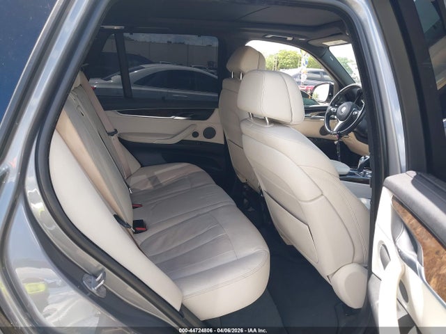 44724806 :رقم المزاد ، 5UXKR6C52JL080327 vin ، 2018 Bmw X5 Xdrive50i مزاد بيع