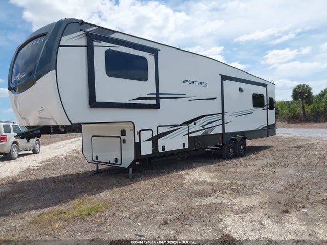 4EZF13721S8096899 Venture Sportrek