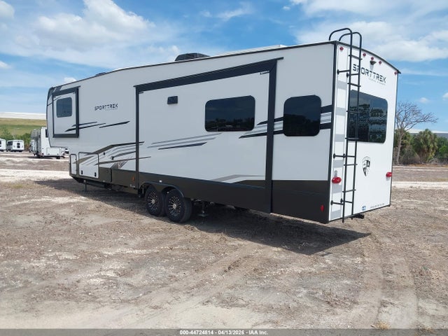 4EZF13721S8096899 Venture Sportrek