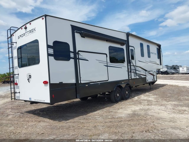 4EZF13721S8096899 Venture Sportrek