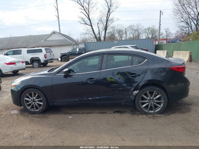 Продажа на аукционе авто 2018 Mazda Mazda3 Touring, vin: 3MZBN1V33JM193646, номер лота: 44724831