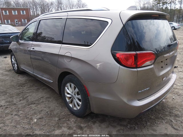 Продаж на аукціоні авто 2018 Chrysler Pacifica Touring L, vin: 2C4RC1BG3JR236129, номер лоту: 44724833