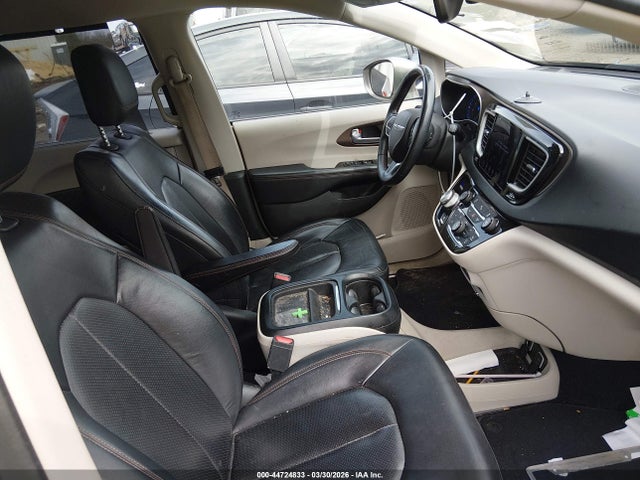 Продаж на аукціоні авто 2018 Chrysler Pacifica Touring L, vin: 2C4RC1BG3JR236129, номер лоту: 44724833