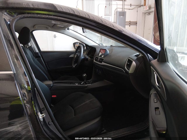 Продаж на аукціоні авто 2017 Mazda Mazda3 Sport, vin: 3MZBN1U72HM130178, номер лоту: 44724922