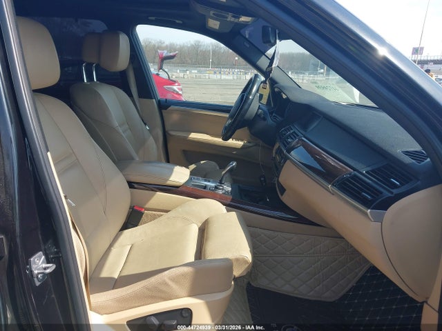 44724939 :رقم المزاد ، 5UXZV8C56CL422578 vin ، 2012 Bmw X5 Xdrive50i مزاد بيع