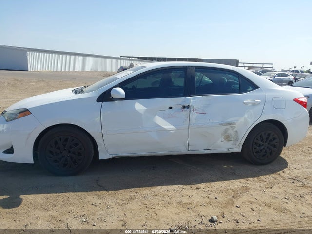 5YFBURHE5HP617039 Toyota COROLLA LE