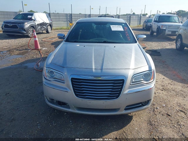 44724948 :رقم المزاد ، 2C3CCACG8CH288664 vin ، 2012 Chrysler 300 Limited مزاد بيع