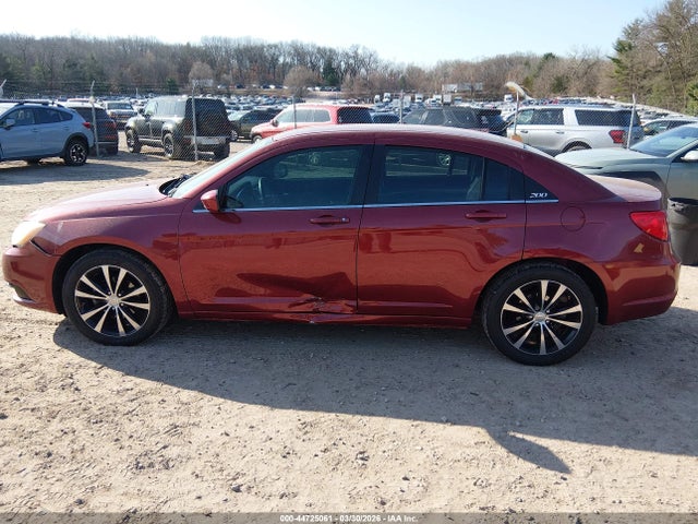 Продаж на аукціоні авто 2013 Chrysler 200 Touring, vin: 1C3CCBBG0DN728389, номер лоту: 44725061