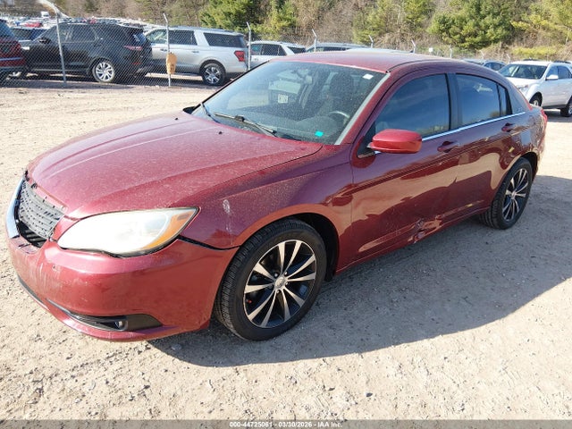 2013 Chrysler 200 Touring მანქანა იყიდება აუქციონზე, vin: 1C3CCBBG0DN728389, აუქციონის ნომერი: 44725061