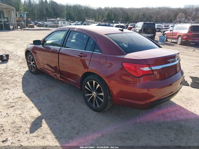 2013 Chrysler 200 Touring მანქანა იყიდება აუქციონზე, vin: 1C3CCBBG0DN728389, აუქციონის ნომერი: 44725061