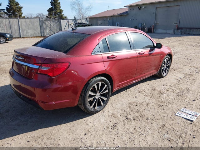 2013 Chrysler 200 Touring მანქანა იყიდება აუქციონზე, vin: 1C3CCBBG0DN728389, აუქციონის ნომერი: 44725061