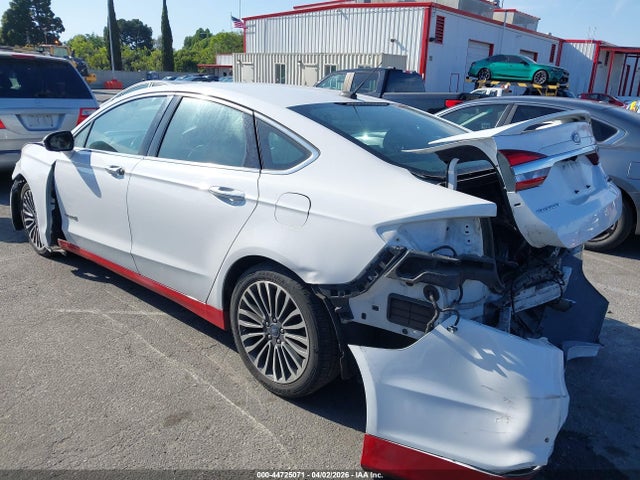 3FA6P0RU5JR159339 Ford Fusion Hybrid Titanium
