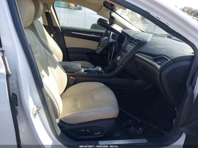 3FA6P0RU5JR159339 Ford Fusion Hybrid Titanium
