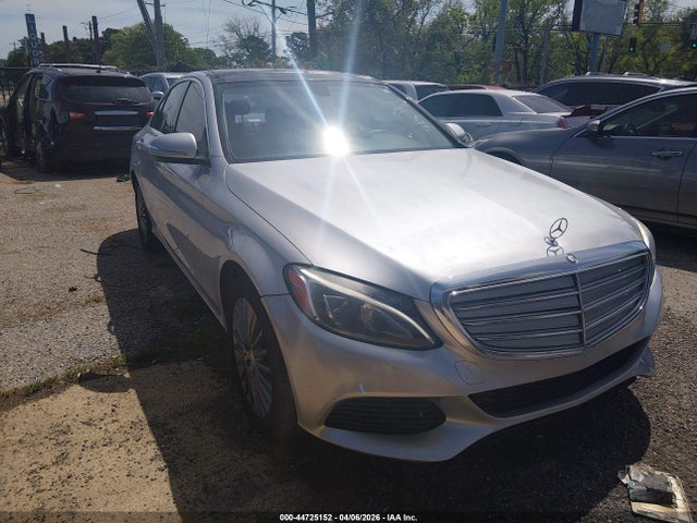 2015 MERCEDES-BENZ C 300 55SWF4KB9FU021419