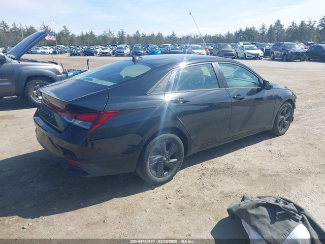Hyundai ELANTRA SEL 2022 5NPLM4AG0NH076381 Image 4