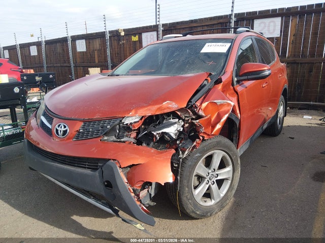 44725201 :رقم المزاد ، JTMRFREV9FJ018885 vin ، 2015 Toyota Rav4 Xle مزاد بيع