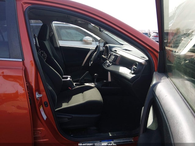 44725201 :رقم المزاد ، JTMRFREV9FJ018885 vin ، 2015 Toyota Rav4 Xle مزاد بيع