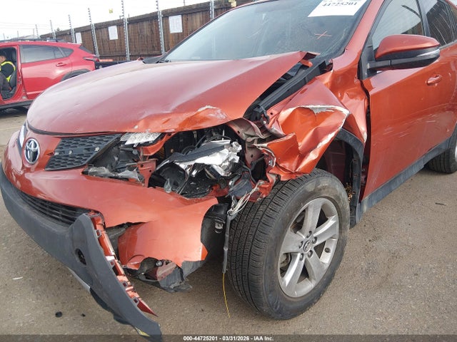 44725201 :رقم المزاد ، JTMRFREV9FJ018885 vin ، 2015 Toyota Rav4 Xle مزاد بيع