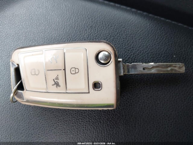 Aukcja sprzedaży 2019 Volkswagen Jetta 1.4t R-line/1.4t S/1.4t Se, vin: 3VWCB7BU9KM145700, numer aukcji: 44725232