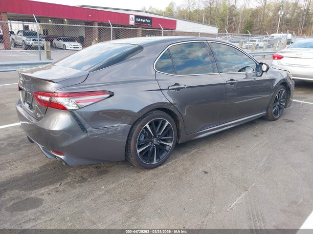 44725263 :رقم المزاد ، 4T1B61HK2JU157909 vin ، 2018 Toyota Camry Xse مزاد بيع