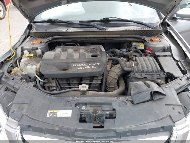 44725274 :رقم المزاد ، 1C3CCBAB0EN210631 vin ، 2014 Chrysler 200 Lx مزاد بيع