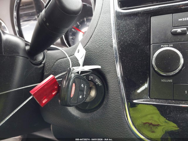 44725274 :رقم المزاد ، 1C3CCBAB0EN210631 vin ، 2014 Chrysler 200 Lx مزاد بيع
