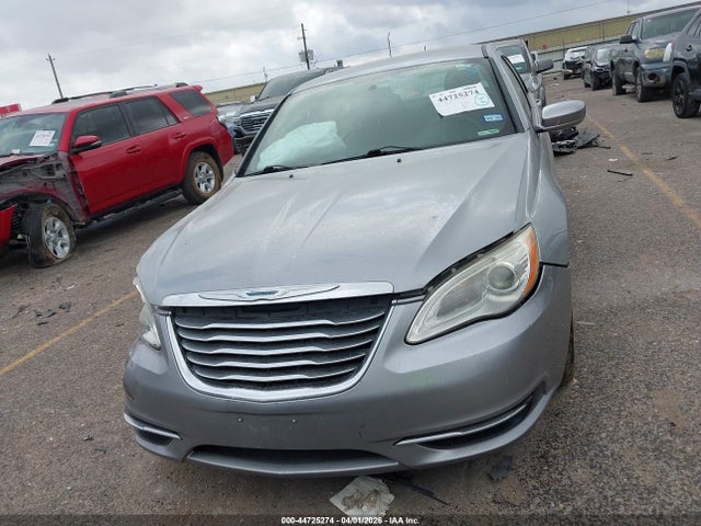44725274 :رقم المزاد ، 1C3CCBAB0EN210631 vin ، 2014 Chrysler 200 Lx مزاد بيع