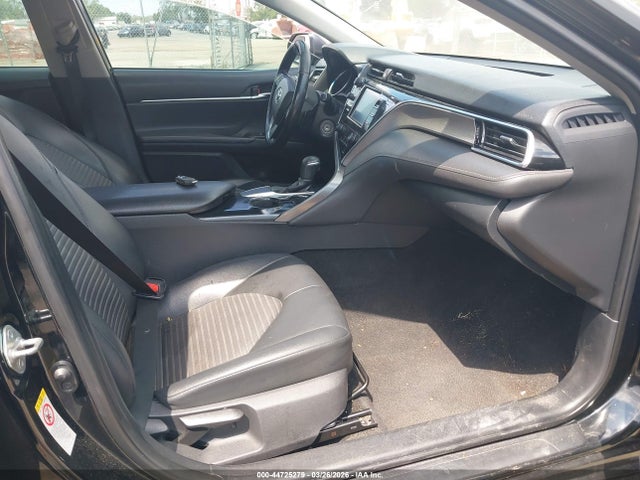 2018 TOYOTA CAMRY 4T1B11HKXJU544013 Photo 4