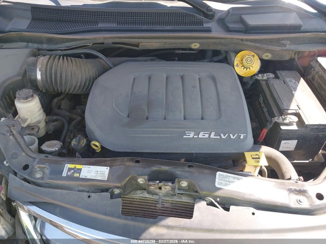 44725296 :رقم المزاد ، 2C4RC1BG8ER215895 vin ، 2014 Chrysler Town & Country Touring مزاد بيع