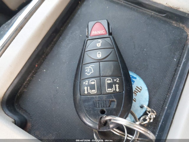 44725296 :رقم المزاد ، 2C4RC1BG8ER215895 vin ، 2014 Chrysler Town & Country Touring مزاد بيع