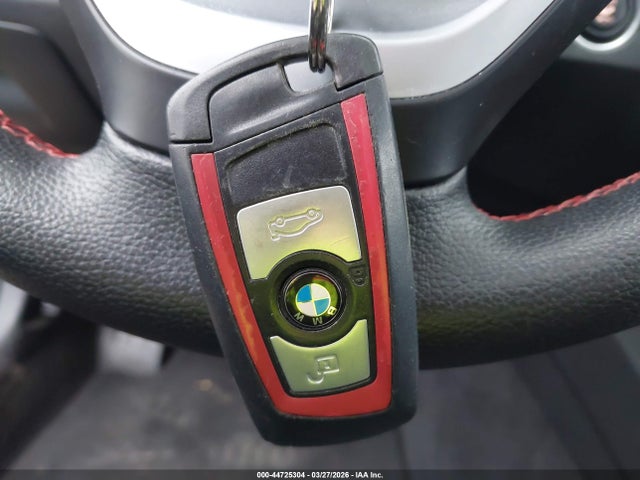 44725304 :رقم المزاد ، WBA3A5C55EF604613 vin ، 2014 Bmw 328i مزاد بيع