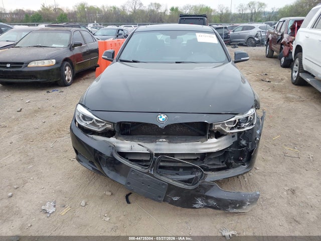 44725304 :رقم المزاد ، WBA3A5C55EF604613 vin ، 2014 Bmw 328i مزاد بيع