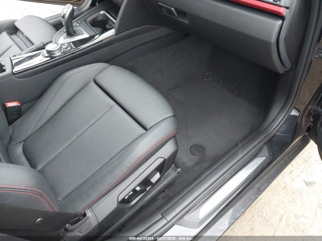 44725304 :رقم المزاد ، WBA3A5C55EF604613 vin ، 2014 Bmw 328i مزاد بيع