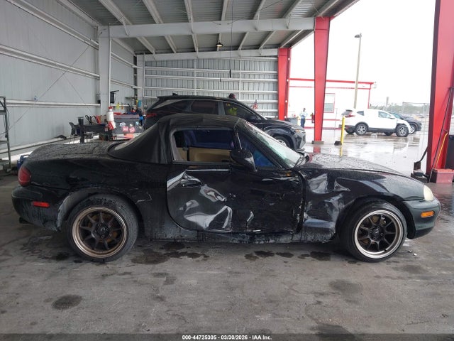 44725305 :رقم المزاد ، JM1NB3538X0113404 vin ، 1999 Mazda Mx-5 Miata Leather Pkg/popular Equipment Pkg/sports Pkg/touring Pkg مزاد بيع