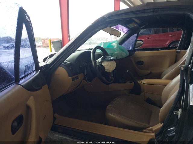 44725305 :رقم المزاد ، JM1NB3538X0113404 vin ، 1999 Mazda Mx-5 Miata Leather Pkg/popular Equipment Pkg/sports Pkg/touring Pkg مزاد بيع