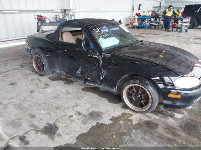 44725305 :رقم المزاد ، JM1NB3538X0113404 vin ، 1999 Mazda Mx-5 Miata Leather Pkg/popular Equipment Pkg/sports Pkg/touring Pkg مزاد بيع