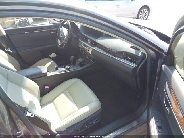 44725316 :رقم المزاد ، JTHBK1GG8D2047961 vin ، 2013 Lexus Es 350 مزاد بيع